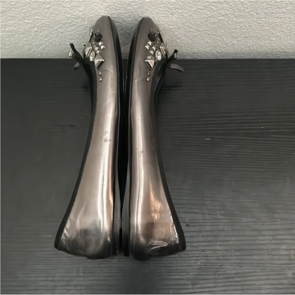Authentic Prada luxury designer woman's signature silver soft leather flats 10